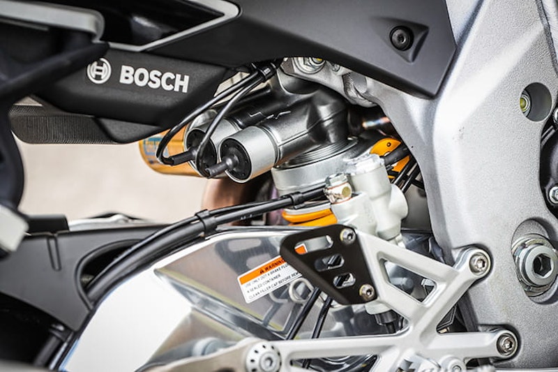 Aprilia Tuono V4 1100 Factory (2019) - Launch Review