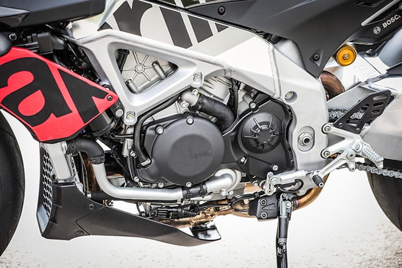 Aprilia Tuono V4 1100 Factory (2019) - Launch Review