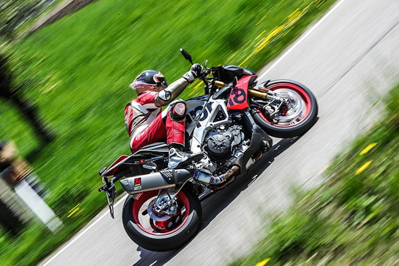 Aprilia Tuono V4 1100 Factory (2019) - Launch Review