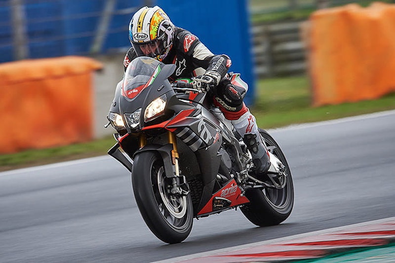 Aprilia RSV4 1100 Factory 2020 Review Price Spec (41)