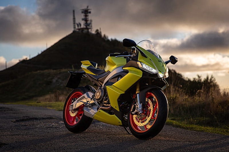 Aprilia have arguably created a new segment with this light, 100bhp, parallel-twin RS600, creating an affordable, usable sports bike (with a plethora of rider aids) for the road.