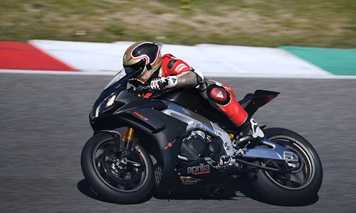 2019 Aprilia RSV4 1100 Factory Review | BikeSocial