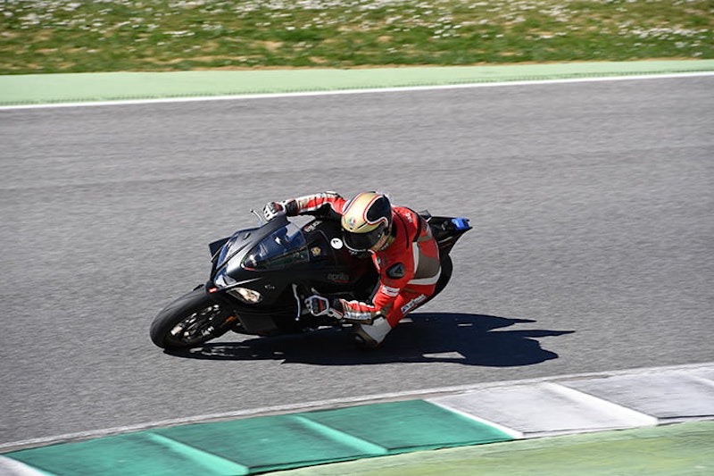 Aprilia RSV4 1100 Factory
