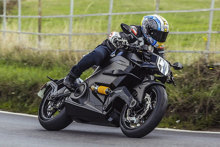 2023 Arc Vector Review Price Spec Range_38