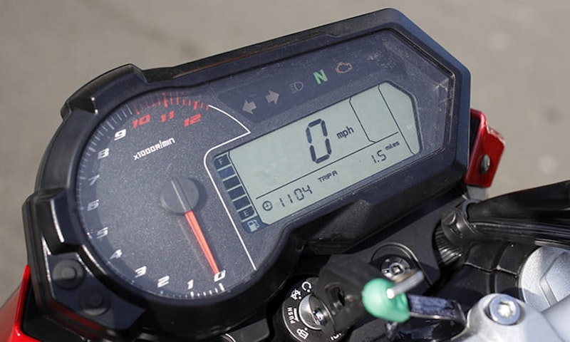 BikeSocial review of the Benelli TNT125