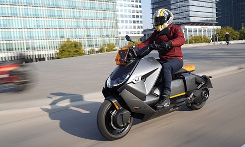 New BMW CE 04 Review 2022 | BikeSocial