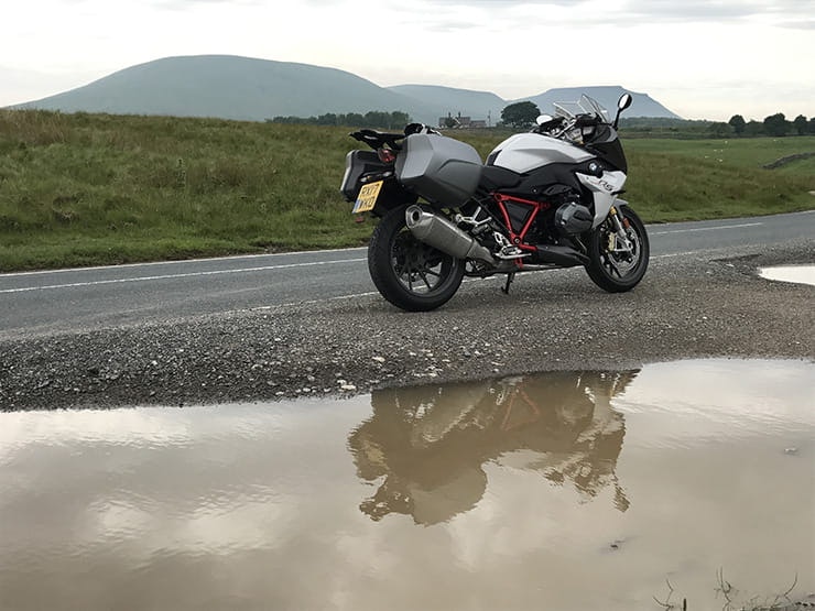 2017 BMW R1200RS review