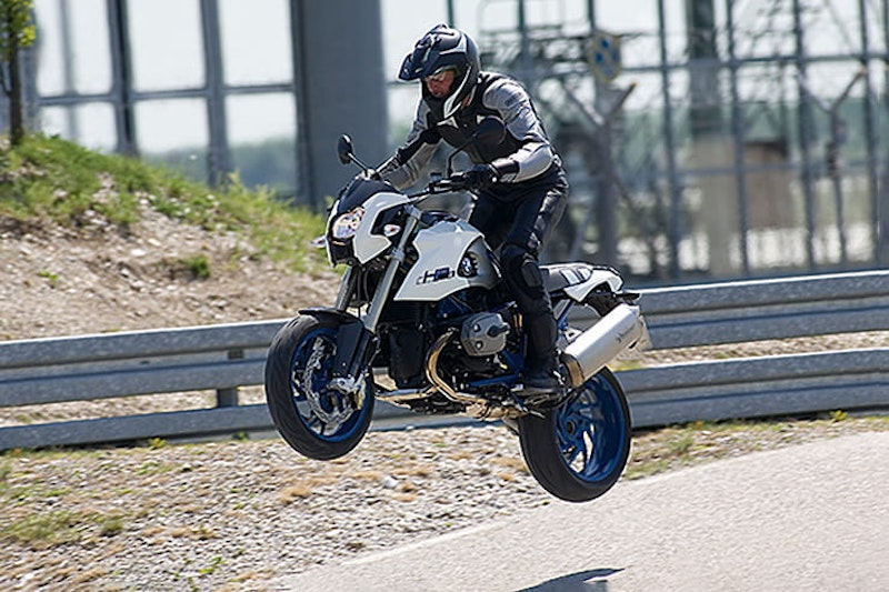 BMW HP2 Megamoto 2007 Review Used Price Spec_01