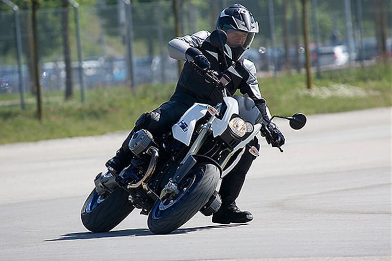 BMW HP2 Megamoto 2007 Review Used Price Spec_03