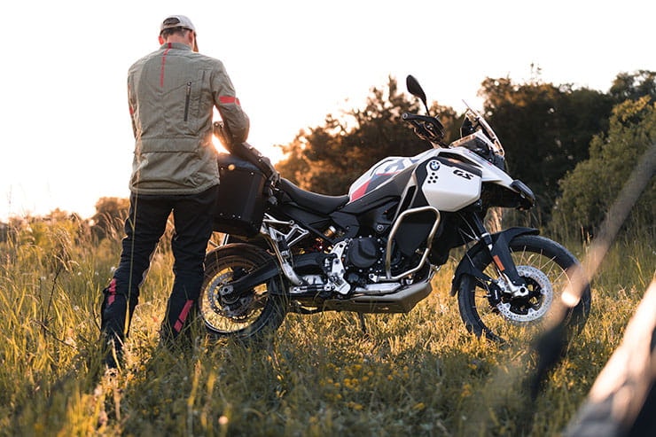 F 900 GSA copy