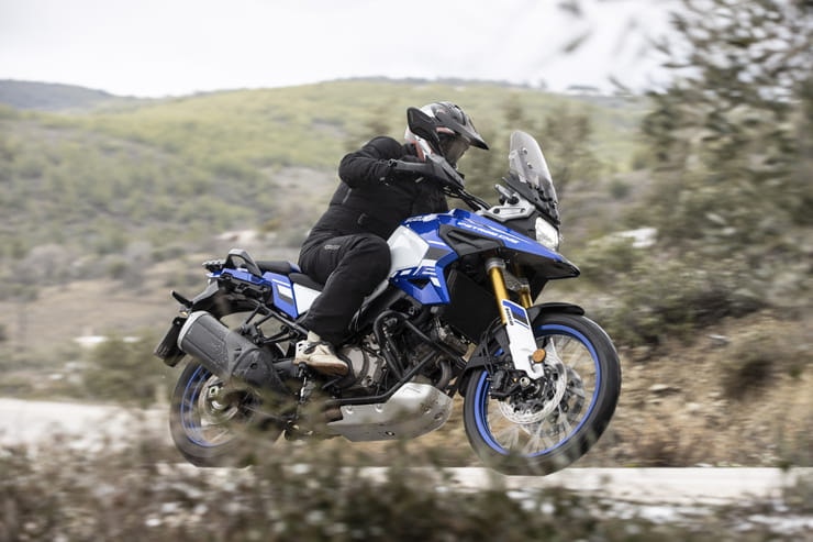 2023 Suzuki V-Strom 1050DE Review Price Spec_01