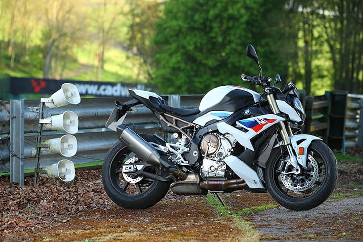 2021 BMW S1000R Review Price Spec_29