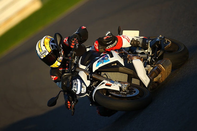 2021 BMW S1000R Review Price Spec_28