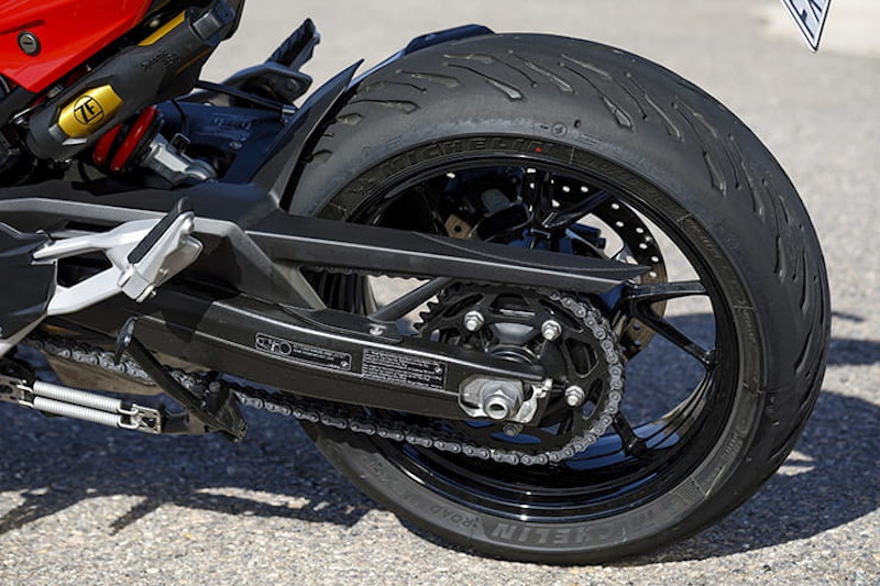 Full review of the 2020 BMW F900XR – can this new parallel twin compete with the Yamaha Tracer 900 or Triumph Tiger 900. Price vs performance…