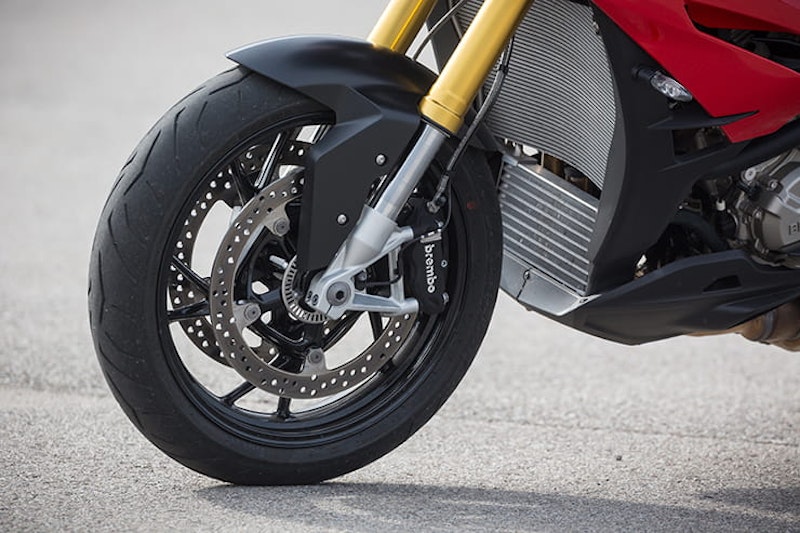 BMW S1000XR (2015-current): Review & Buying Guide