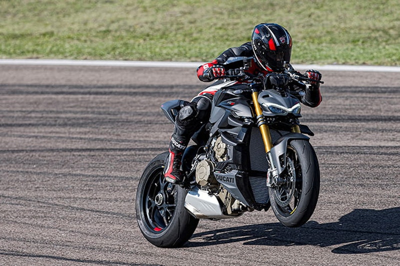2023 Ducati Streetfighter V4 S SP2 Review Price Spec_35