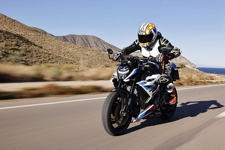 2023 BMW M1000R Review Price Spec_188