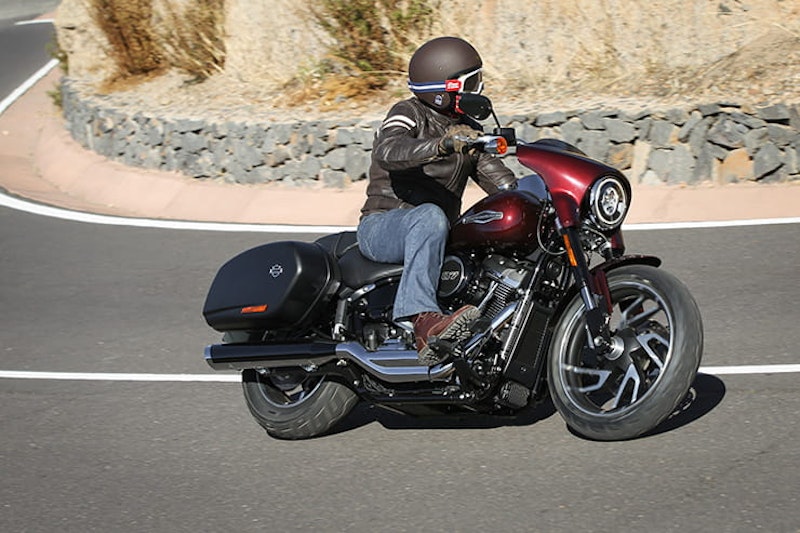 Riding_2018 Harley Davidson Sport Glide review