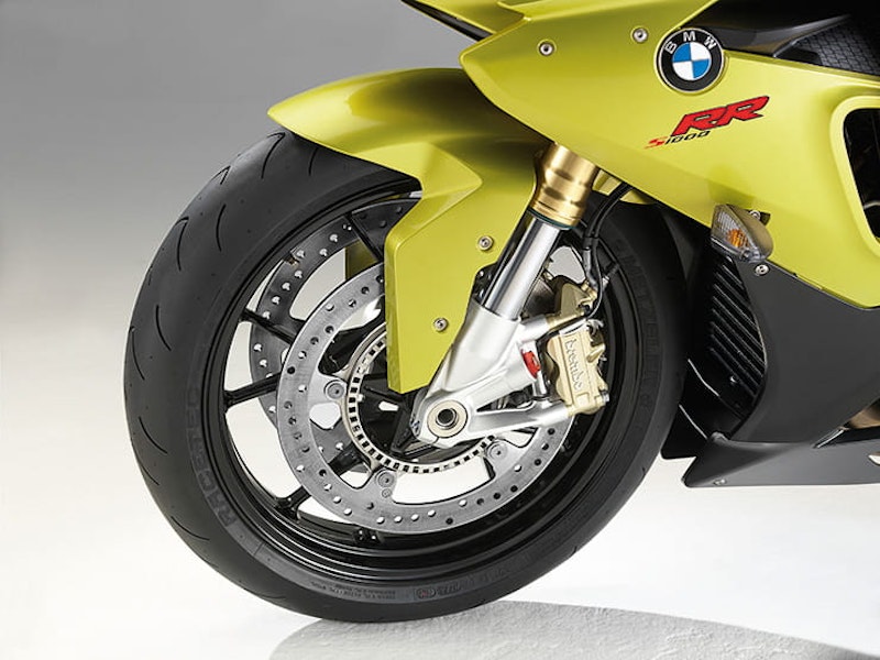 BMW S1000RR (10-11)_BikeSocial