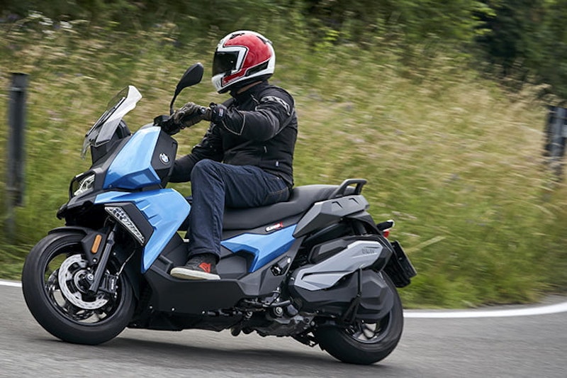 2018 BMW C400X road test review