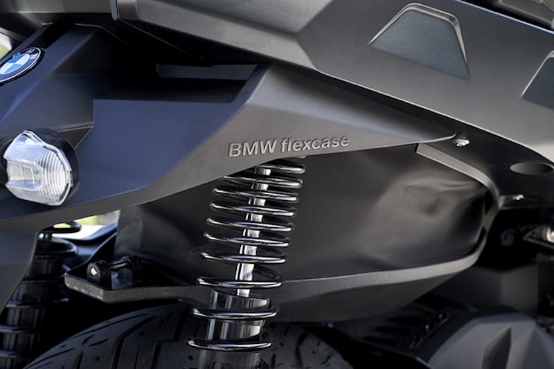 2018 BMW C400X road test review
