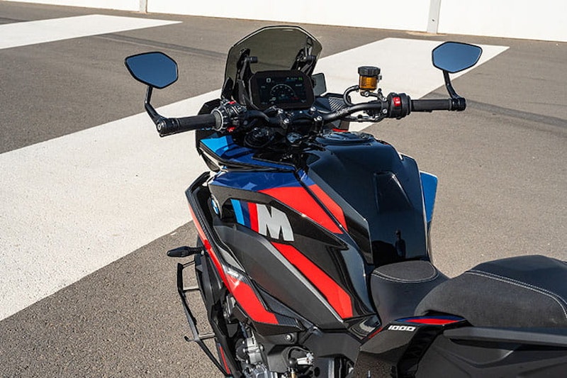 2024 BMW M1000XR Review Details Price Spec_39