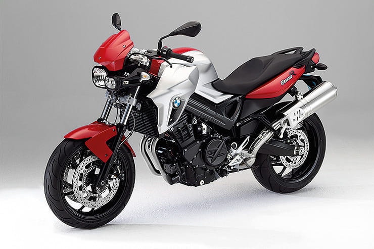 All the information you need to buy BMW’s naked parallel twin middleweight, the F800R – specs, prices and opinion