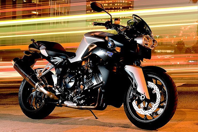 If you’re hunting for a BMW K1200R (2005-2008) then make sure to take a look at our buying guide for a bit of handy advice first