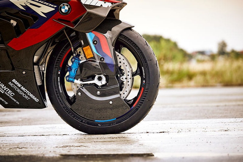 2023 BMW M1000RR Review Price Spec_03