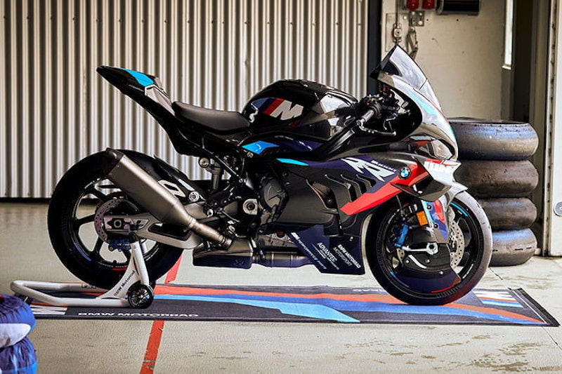 2023 BMW M1000RR Review Price Spec_14