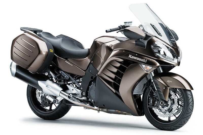 Kawasaki GTR1400 2007-2015 Used Review Price Spec_01