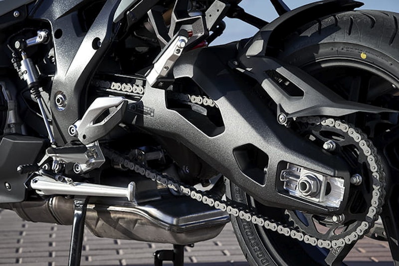 The new BMW S1000XR promises to be even more versatile than the 2015-2019 model. Should current owners trade up? Full Bennetts BikeSocial review…