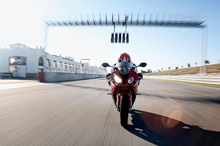 BMW S1000RR 2015 Review Used Price Spec_02