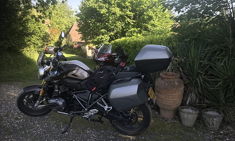 BMW R1200R low seat version review