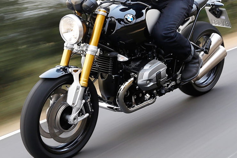 Everything you need to know if you are the market for BMW’s air-cooled boxer retro bike.