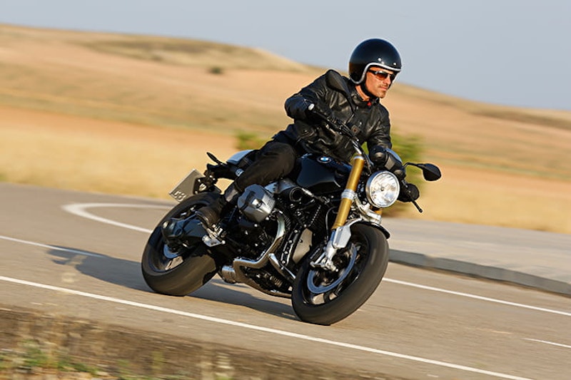 Everything you need to know if you are the market for BMW’s air-cooled boxer retro bike.