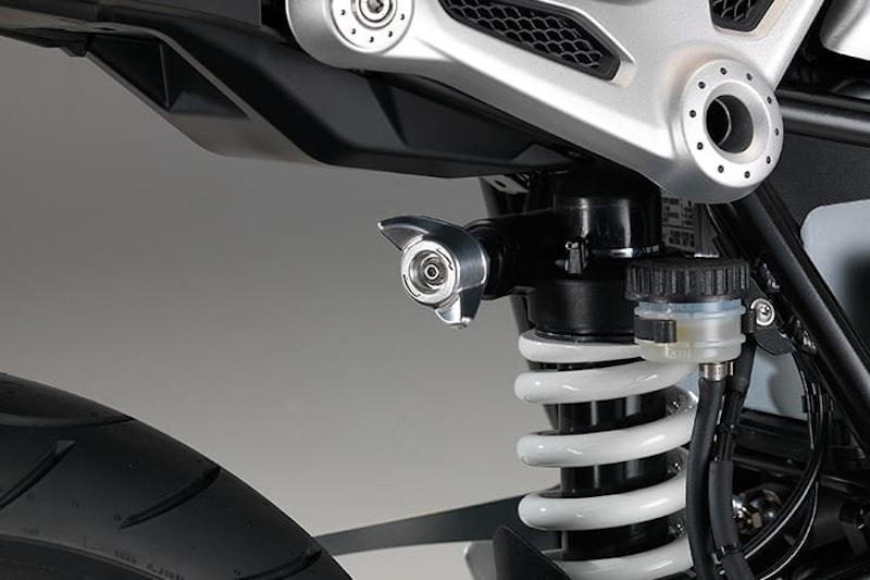 Everything you need to know if you are the market for BMW’s air-cooled boxer retro bike.