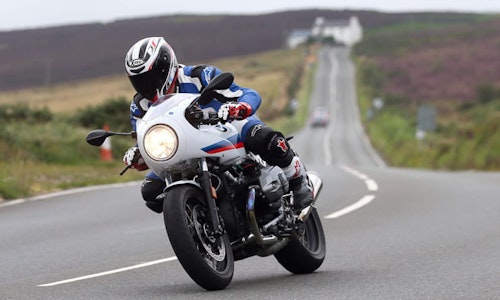 BMW R nineT Racer (2017): Café? Don’t mind if I do...