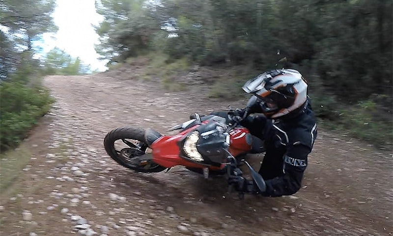 CRASH_BMW G310GS review_01