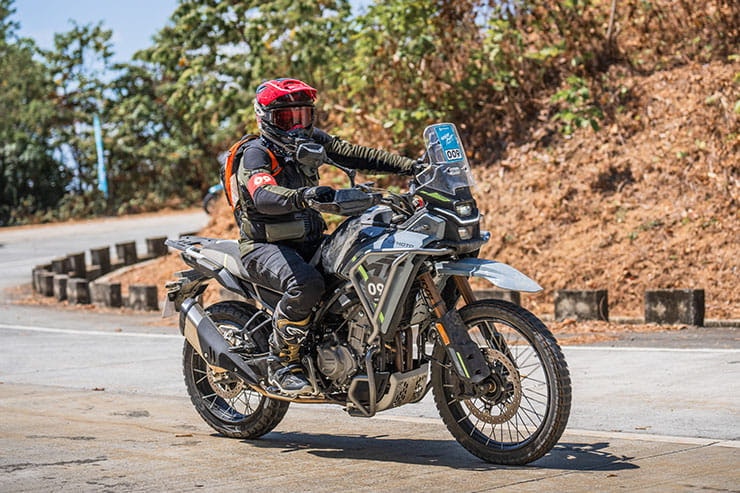 2024 CFMoto 450MT Review Details Price Spec_01