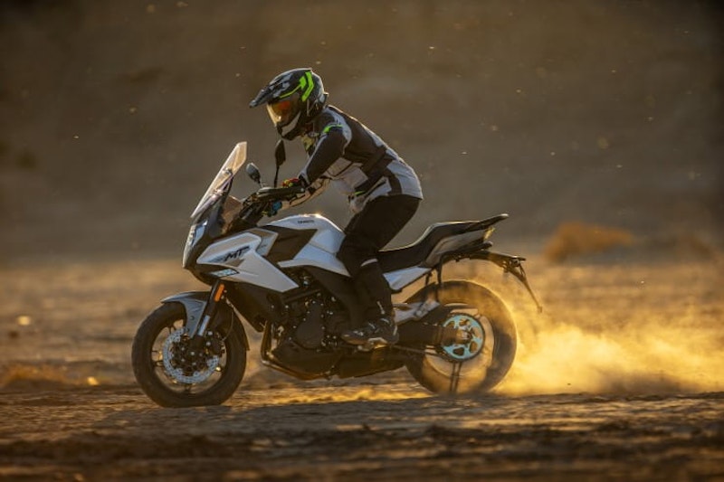 2023 CFMoto 700MT Review Details Price Spec_08