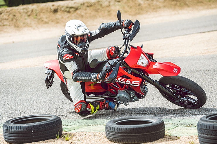 2022 GasGas SM ES 700 Review Price Spec_84