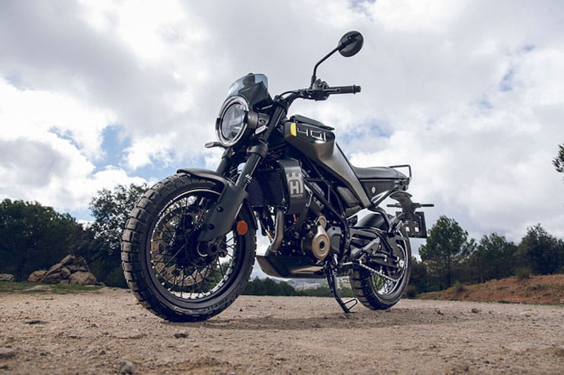 2024 Husqvarna Svartpilen Vitpilen 401 Review Details Price Spec_280