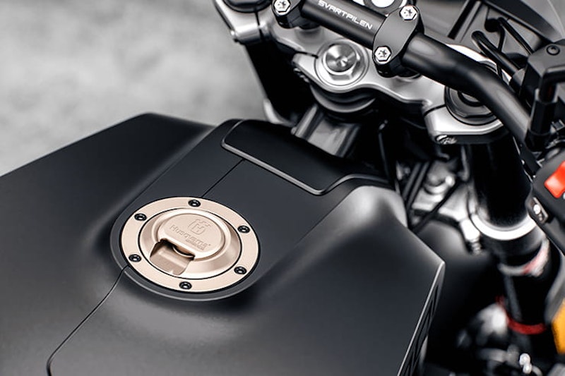 Husqvarna Svartpilen 701 (2019) Review Price Specs