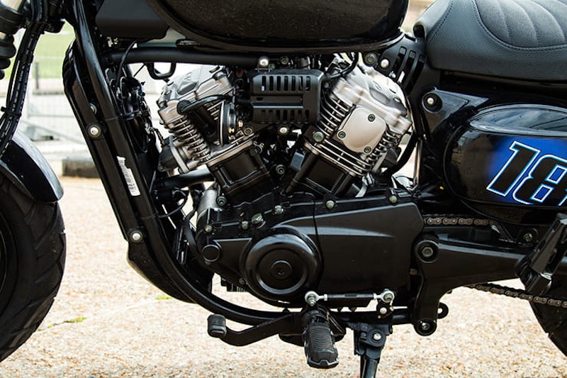 Hyosung Aquila 125 tested – V-twin 125 cruiser, looks the part