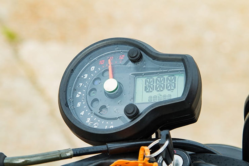 Hyosung Aquila 125 tested – V-twin 125 cruiser, looks the part