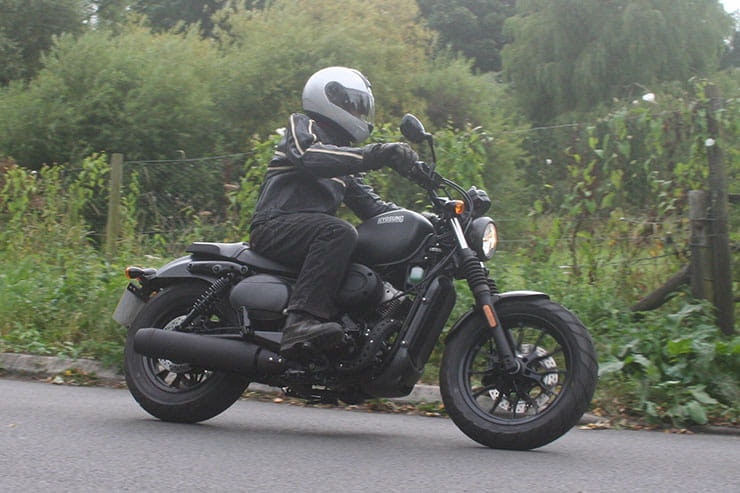 Hyosung Aquila GV300S 2021 Review Price Spec_02