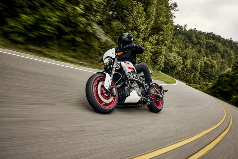 2023 Indian FTR Sport Review Price Spec_17