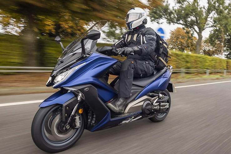 kymco-ak550-dtx-360-cv3-vsr125-city-agility-review_03