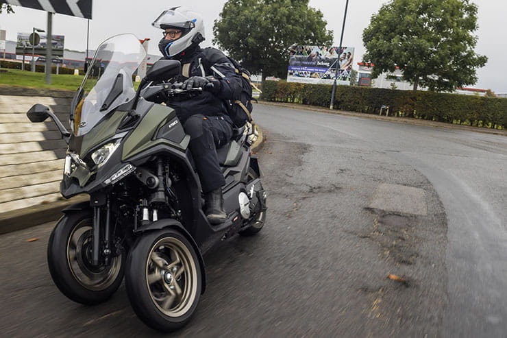 kymco-ak550-dtx-360-cv3-vsr125-city-agility-review_26